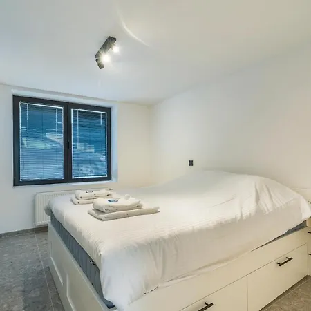 Appartement Design Studio Modern En Stijlvol Met Terras *